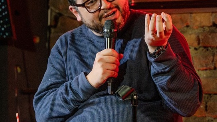 Show: A Joke to Descend, by Luis Slimming
